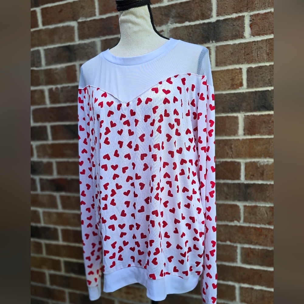 LuLaRoe Lizzy Blouse 2X NWT Red White Heart Print Mesh Top Long Sleeve - Picture 12 of 14